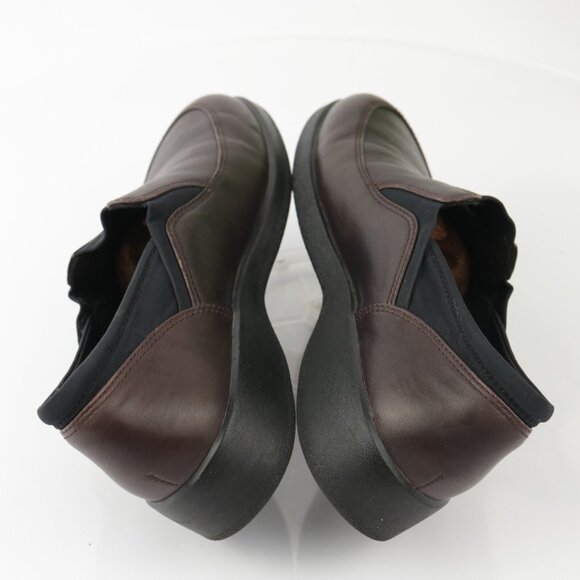 Clarks Womens Slip On Shoe Size 6 Brown Leather Elastic Sock Loafer Flats Comfy - Picture 6 of 10